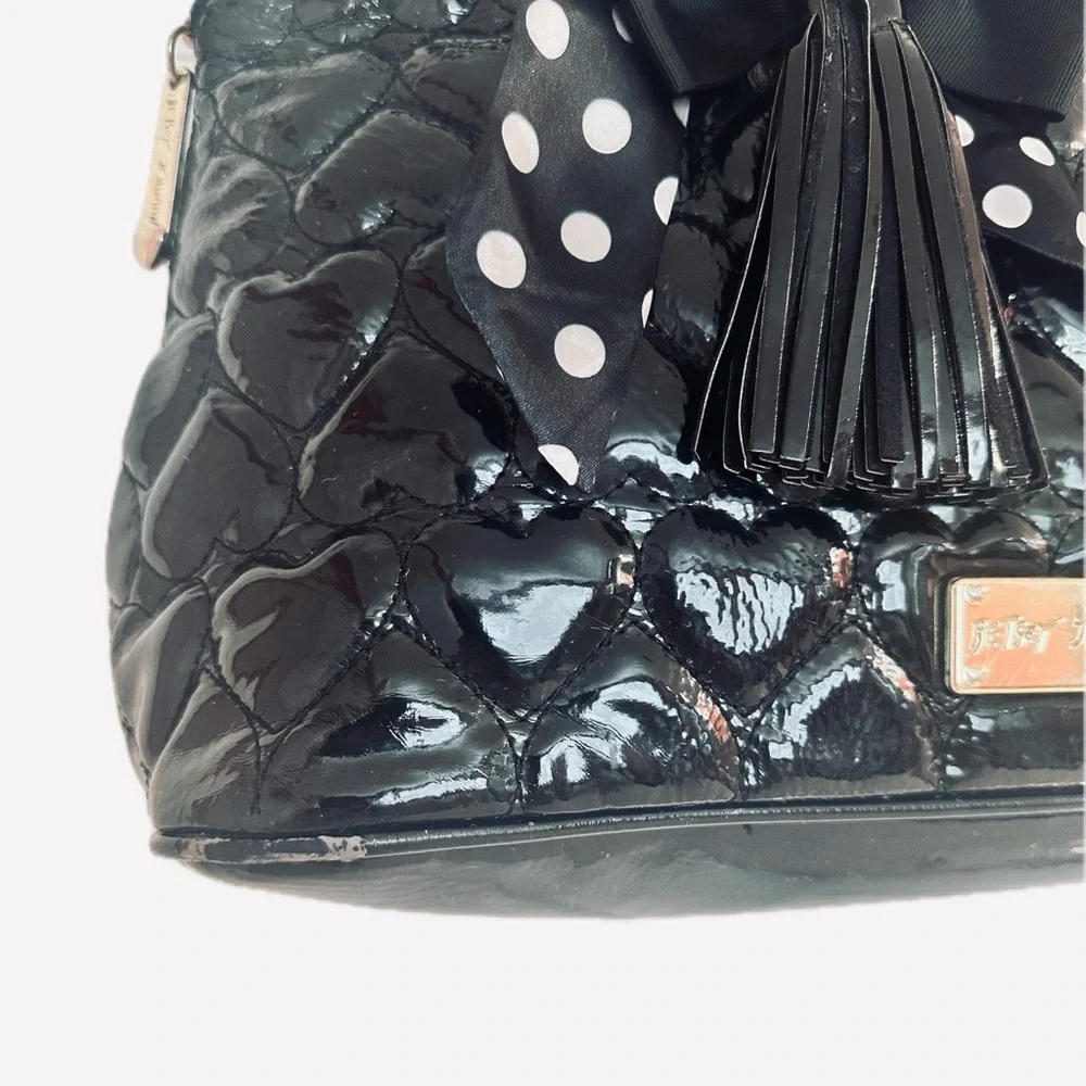 BETSEY JOHNSON ~ Large Black Quilted Hearts Handbag with Polka Dot Twilly